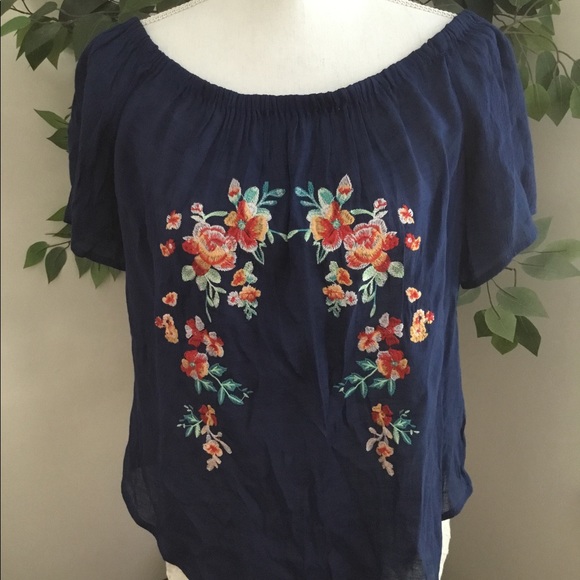 Off Shoulder Top - Picture 1 of 6